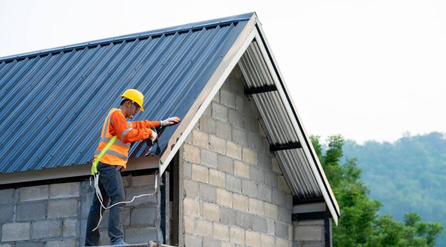 Professional residential roofers in Leggett, TX